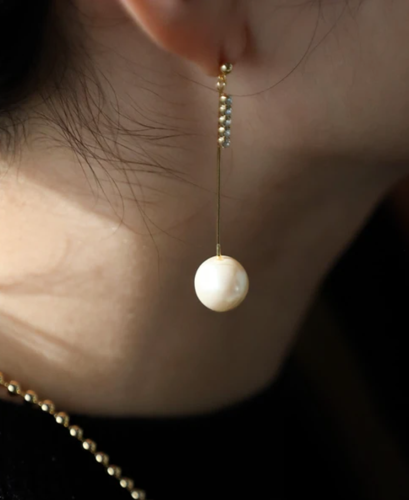 pearl drop earrings 